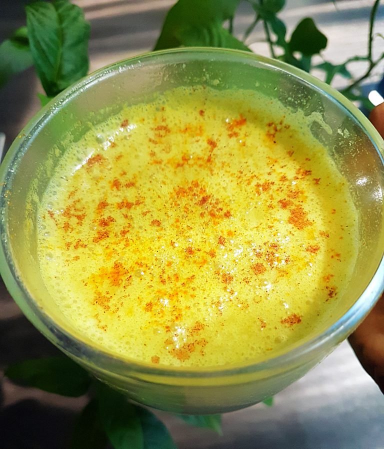 Read more about the article Turmeric Steamer with Cinnamon & Moringa